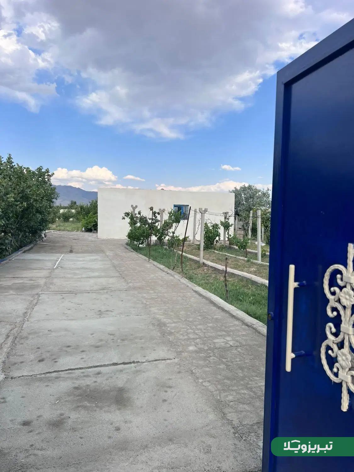 باغ 2300 متری با برق اختصاصی در کوی ویلایی علی آباد صوفیان