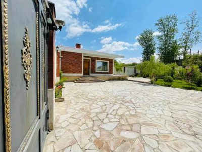 ویلای 700 متری دارای آب و برق در باسمنج